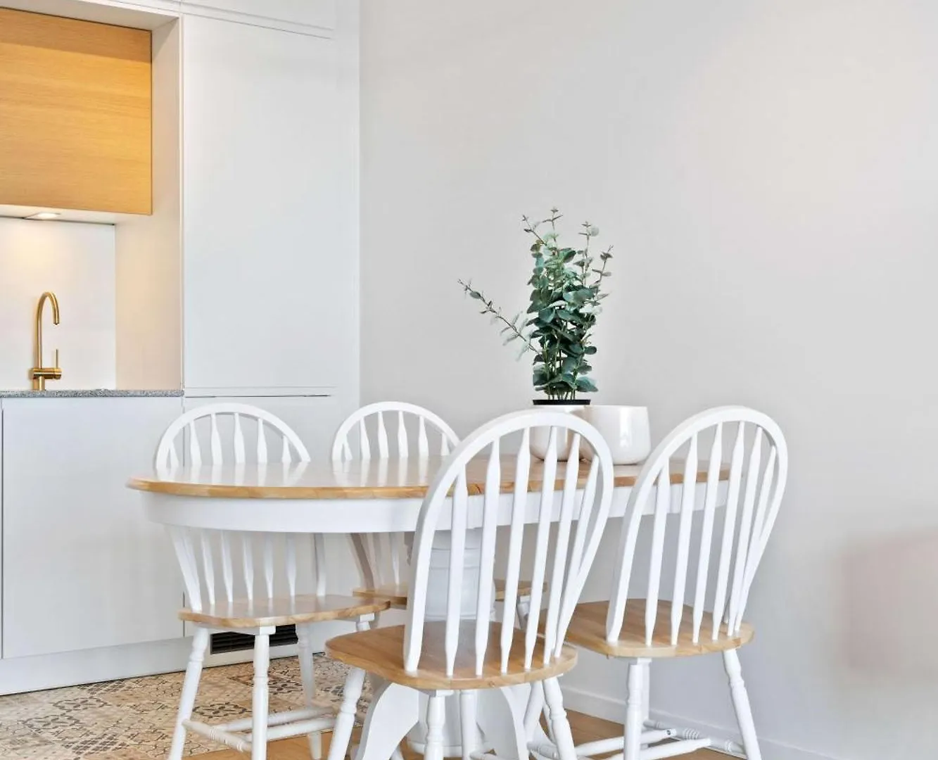 לוקסמבורג Luxurious City Retreat Balcony & Pool Access 0*,